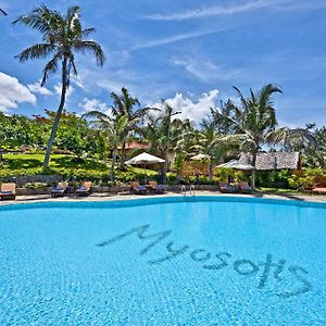 Takalau Residence & Resort